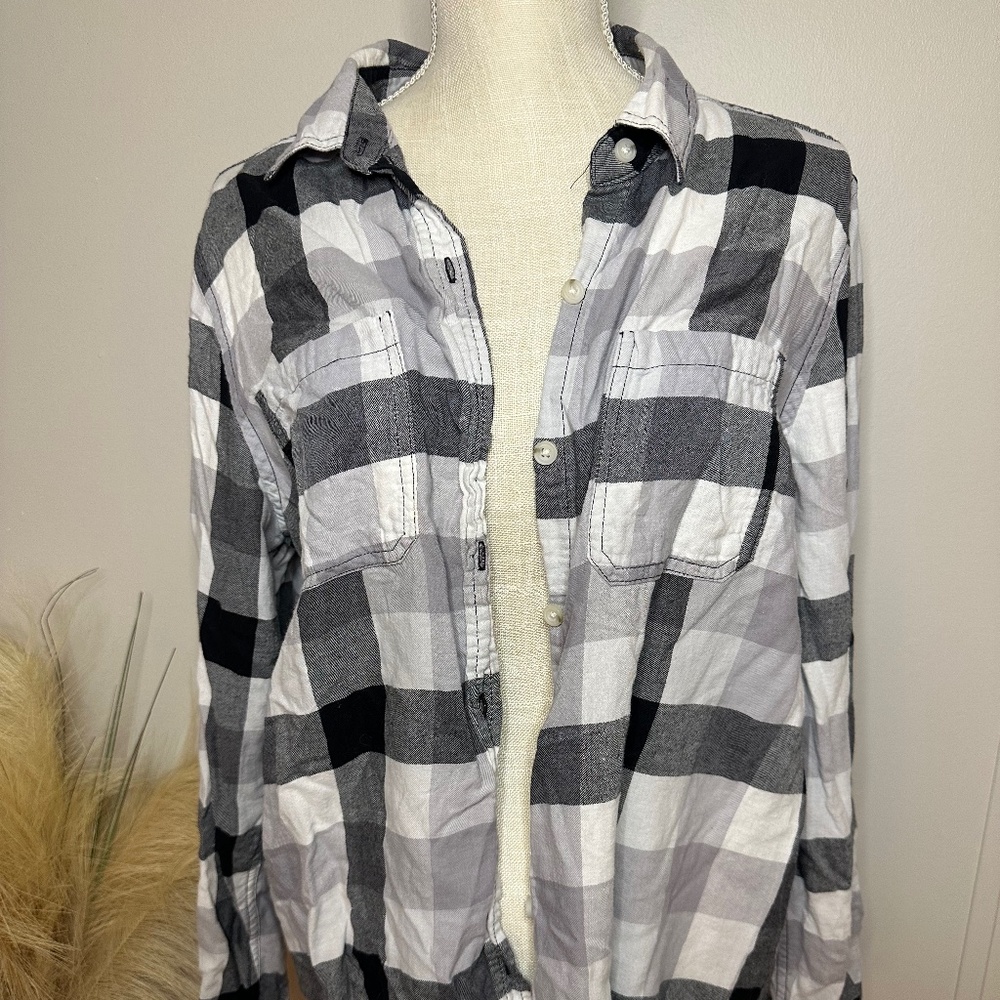 Plaid long sleeve top